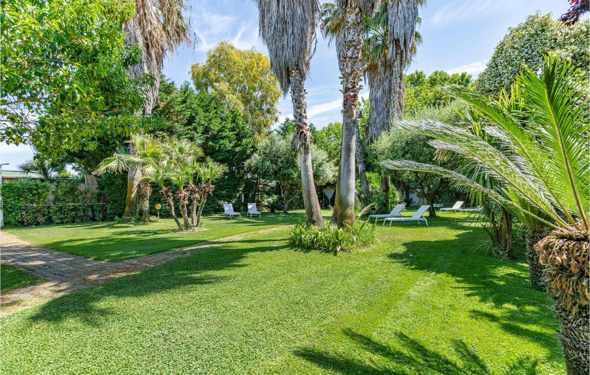 Beautiful Home In Fiumicino With Wifi Buitenkant foto
