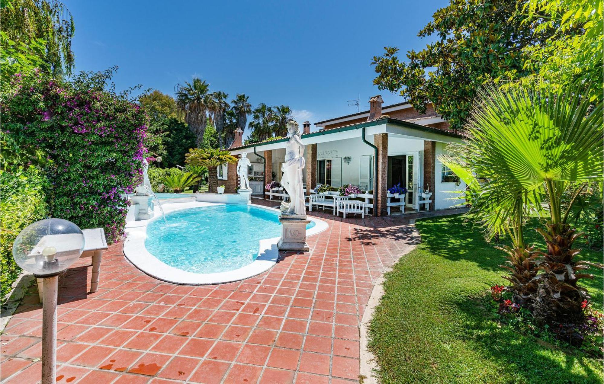 Beautiful Home In Fiumicino With Wifi Buitenkant foto