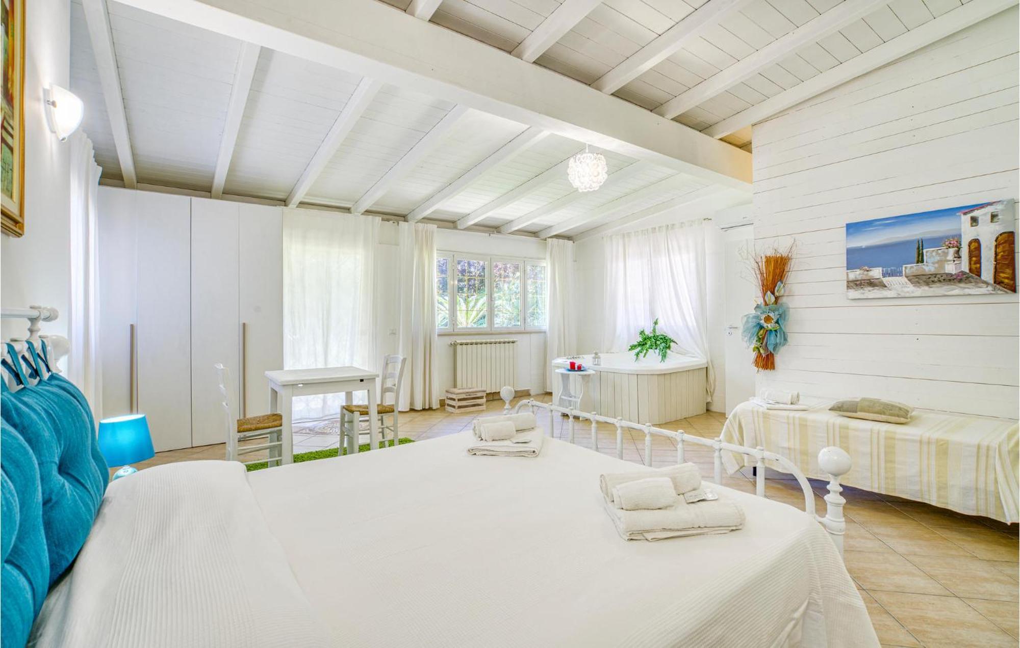 Beautiful Home In Fiumicino With Wifi Buitenkant foto