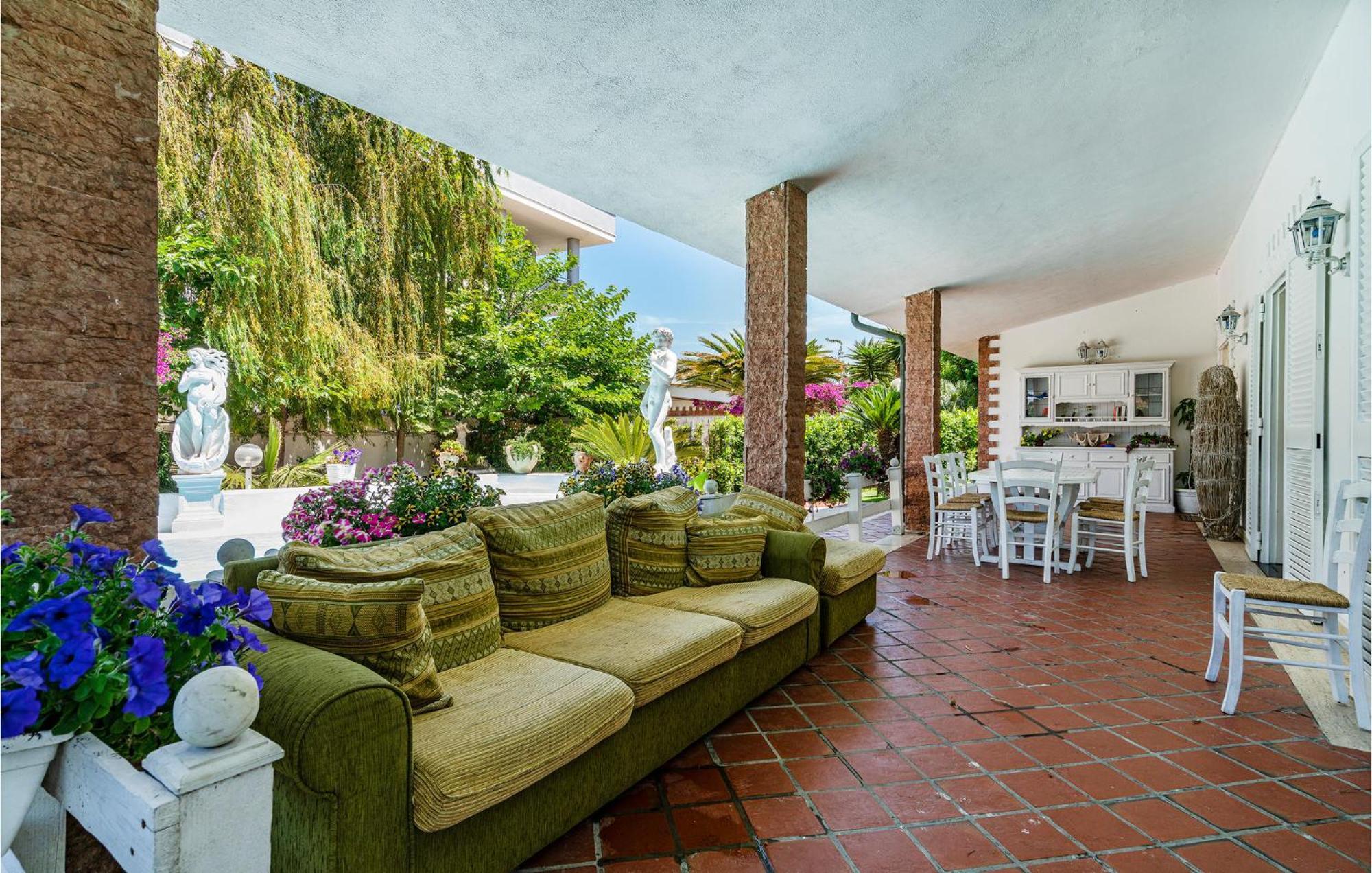 Beautiful Home In Fiumicino With Wifi Buitenkant foto